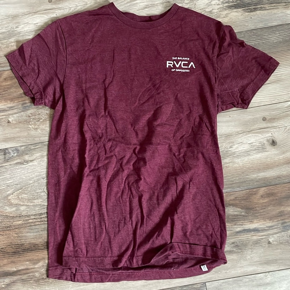 ⭐️3 FOR  $8⭐️ see shop for items!
RVCA t shirt